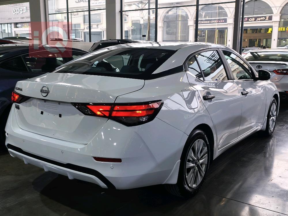 نيسان سنترا